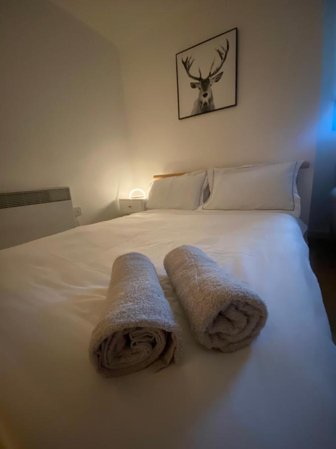SECC&HYDRO BeAUTIFUL 2BR APARTMENT WITH FREE PARKING Glasgow Exterior foto